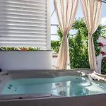 Apartment Marin,seaview,terrace Massage Hot Tube,grill Place,parking *