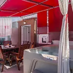 Apartment Marin,seaview,terrace Massage Hot Tube,grill Place,parking