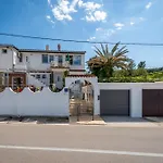 Apartment Marin,seaview,terrace Massage Hot Tube,grill Place,parking Trogir