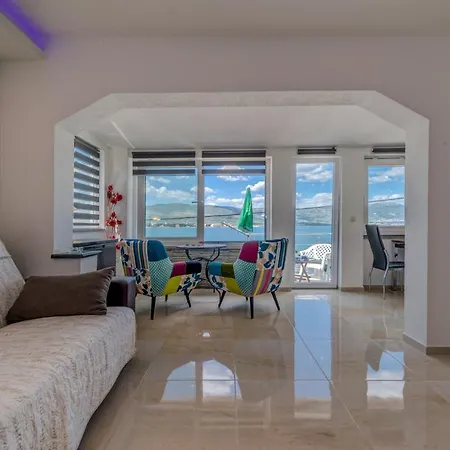 Apartment House Marin With 2 10 M From Sea Trogir