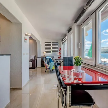 House Marin With 2 10 M From Sea Apartment *