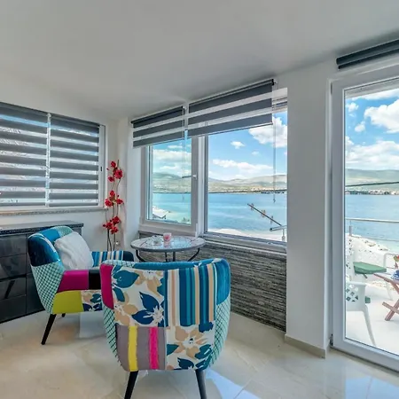 House Marin With 2 10 M From Sea * Trogir