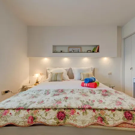 Apartment House Marin With 2 10 M From Sea