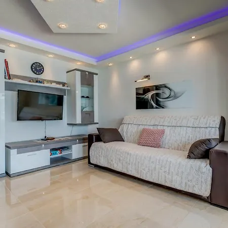 Apartment House Marin With 2 10 M From Sea Trogir