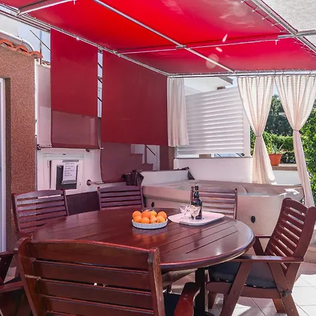 House Marin With 2 10 M From Sea Apartment *