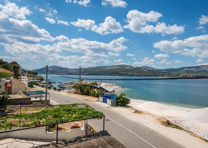 Marin,seaview,terrace With Massage Hot Tube,grill Place,parking شقة *