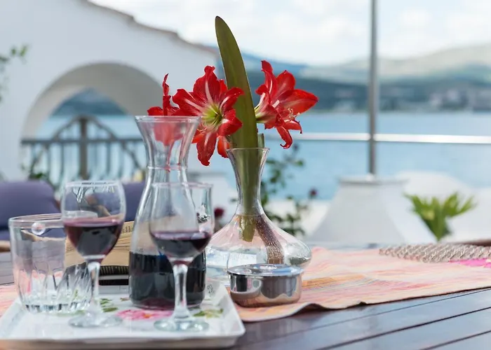 Marin,seaview,terrace With Massage Hot Tube,grill Place,parking شقة تروغير