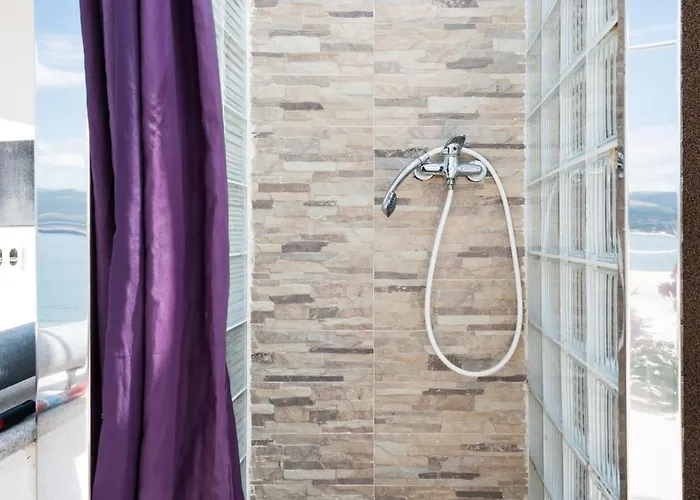 شقة Marin,seaview,terrace With Massage Hot Tube,grill Place,parking