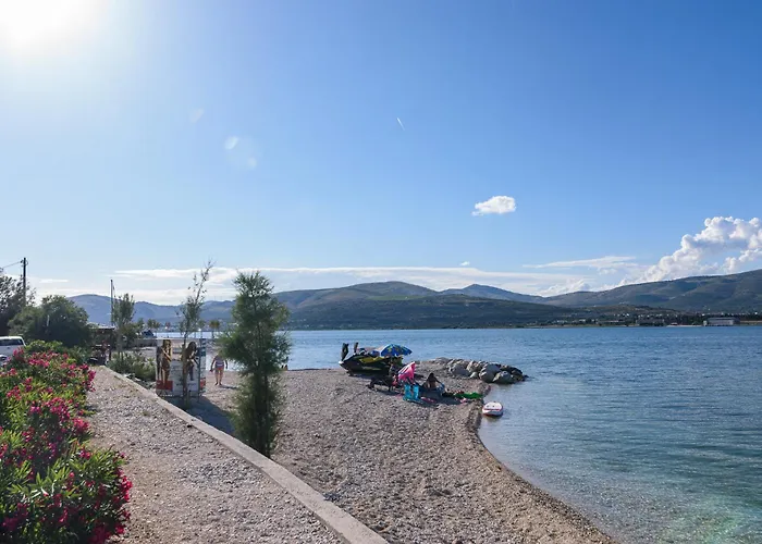 Marin,seaview,terrace With Massage Hot Tube,grill Place,parking Apartment