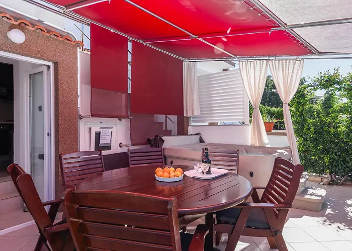 Marin,seaview,terrace With Massage Hot Tube,grill Place,parking Apartment *